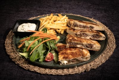 Bazlama Karışık Tost