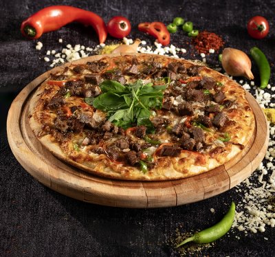 Kavurmalı Pizza